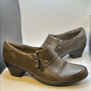 Clark’s Brown Leather Women's Shoes booties